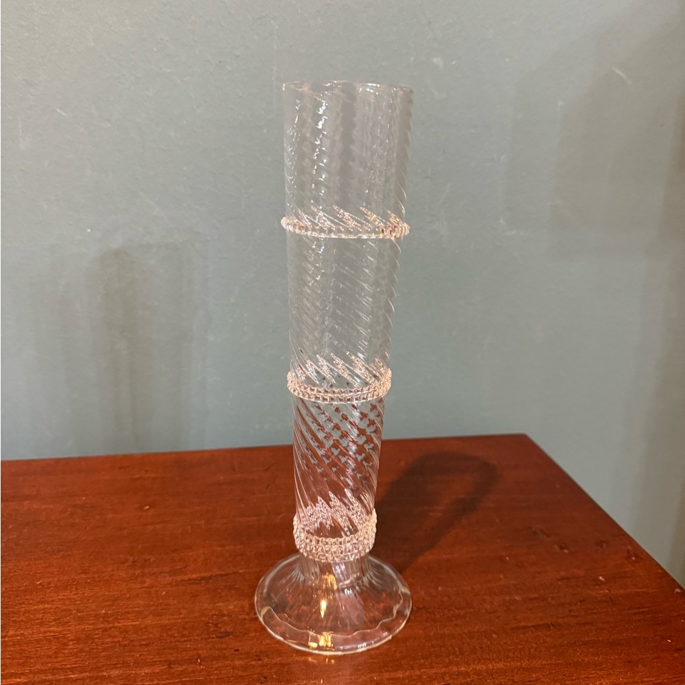 JULISKA 10” BUD VASE Hand Blown GLASS THREADED SPIRAL, SIGNED